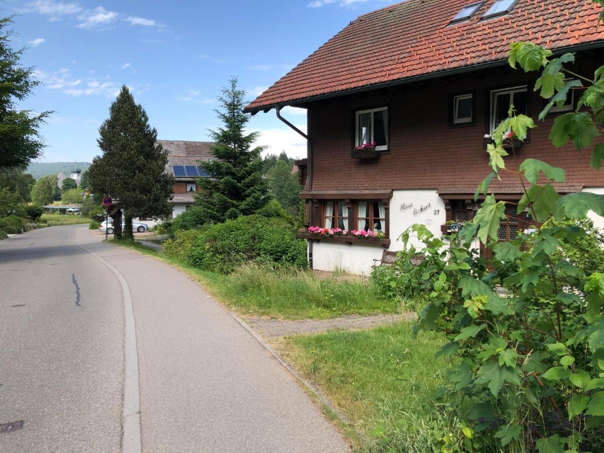 Gaestehaus Lickert Ferienwohnung Sued Feldberg Hinterzarten Eksteriør bilde